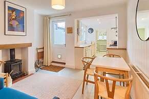 Host Stay Sparrows Nest