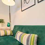 Host Stay Sparrows Nest