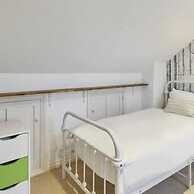 Host Stay Sparrows Nest