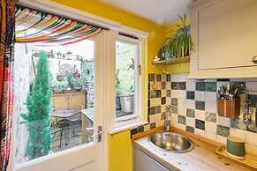 Host Stay Ethelbert Cottage