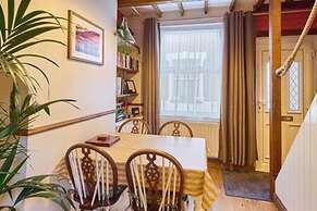 Host Stay Ethelbert Cottage