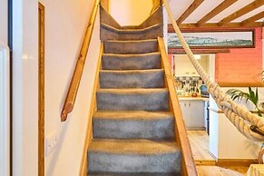 Host Stay Ethelbert Cottage