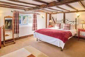 Host Stay Bere Cottage