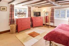 Host Stay Bere Cottage