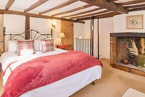 Host Stay Bere Cottage