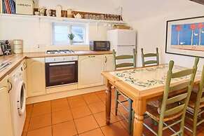 Host Stay Bere Cottage
