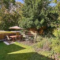 Host Stay Bere Cottage