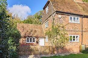 Host Stay Bere Cottage