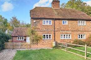 Host Stay Bere Cottage