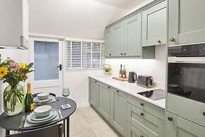 Host Stay Bentley Wynd