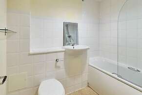 Host Stay Bingley Court