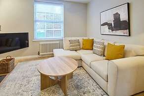 Host Stay Penny Farthing Cottage