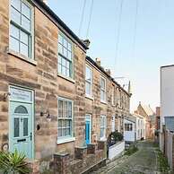 Host Stay Penny Farthing Cottage