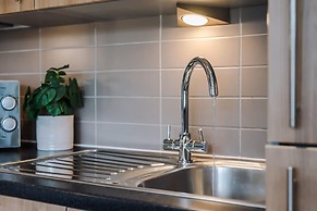 Host Stay Eden Square Retreat