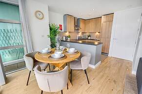 Host Stay Eden Square Retreat