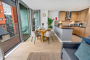 Host Stay Eden Square Retreat