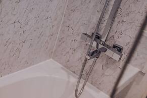 Host Stay Eden Square Retreat