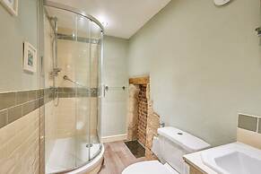 Host Stay The Byre