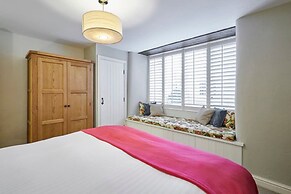 Host Stay The Byre
