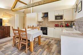 Host Stay The Hayloft