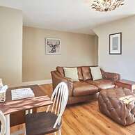 Host Stay Snoozy Goose