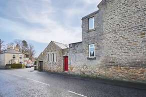 Host Stay Millers Coach House