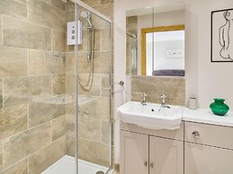 Host Stay Cobnut Barn