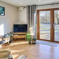 Host Stay Willow Barn