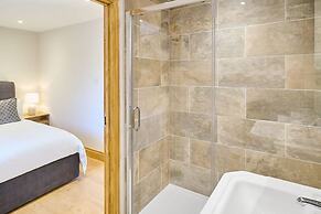 Host Stay Willow Barn