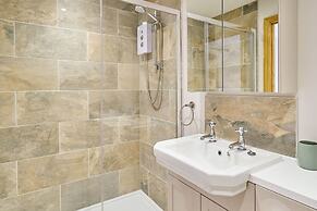 Host Stay Willow Barn