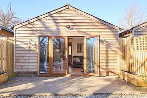 Host Stay Willow Barn