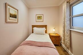 Host Stay Gas Light Cottage