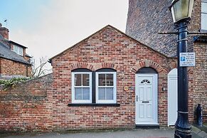 Host Stay Gas Light Cottage