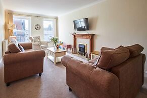 Host Stay Hide Hill Apartment B