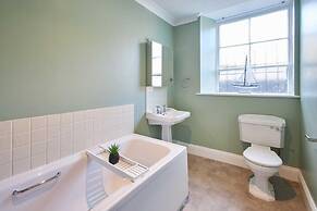 Host Stay Hide Hill Apartment B