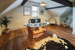 Host Stay Emerald Beach House