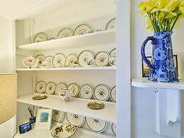 Host Stay Claire s Cottage