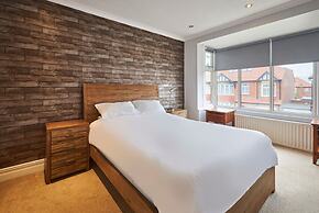 Host Stay Spire View House