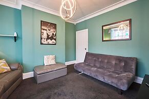 Host Stay Spire View House