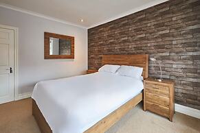 Host Stay Spire View House