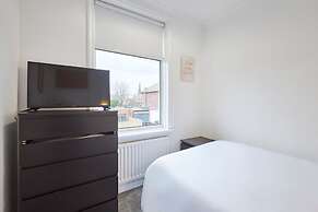 Host Stay Spire View House