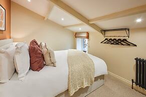 Host Stay Cinnamon Cottage