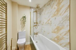 Host Stay Cinnamon Cottage