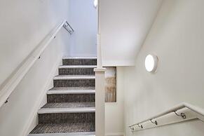 Host Stay Anchor Reach