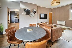 Host Stay Anchor Reach