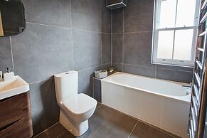 Host Stay Anchor Reach