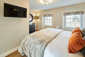 Host Stay Anchor Reach