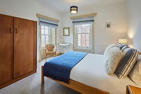 Host Stay Beachside Cottage