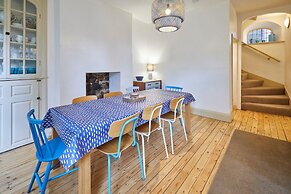 Host Stay Beachside Cottage