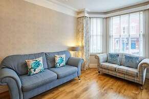 Host Stay Allium House